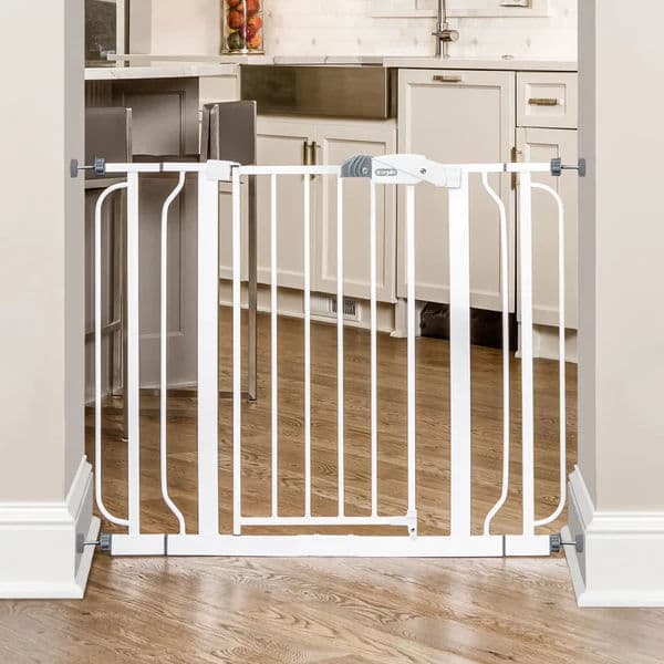 Regalo Easy Step Walk Thru Baby Gate